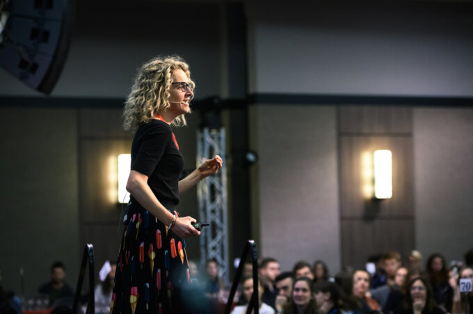 Boostez votre mindset avec Madame Labriski – Unisson conférence. Contactez notre équipe pour réserver! Boostez votre mindset avec Madame Labriski – Unisson conférence. Contactez notre équipe pour réserver!